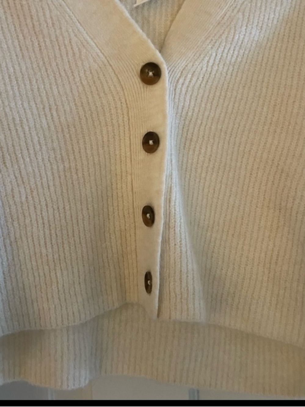 H&M Cream Cropped Button-Front Ribbed Cardigan - Picture 3 of 3